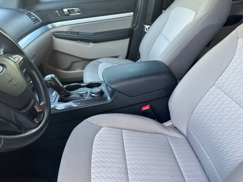 2018 Ford Explorer