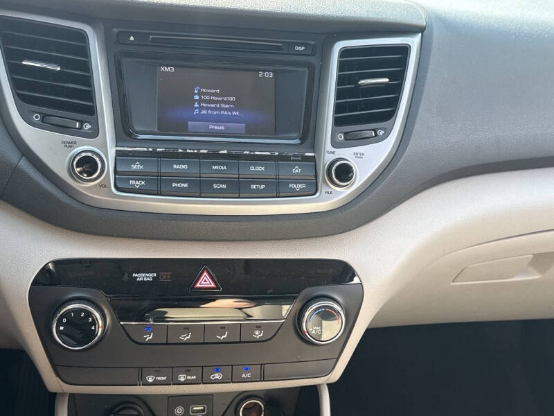 2016 Hyundai Tucson SE
