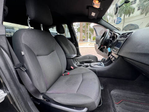 2012 Dodge Avenger SE