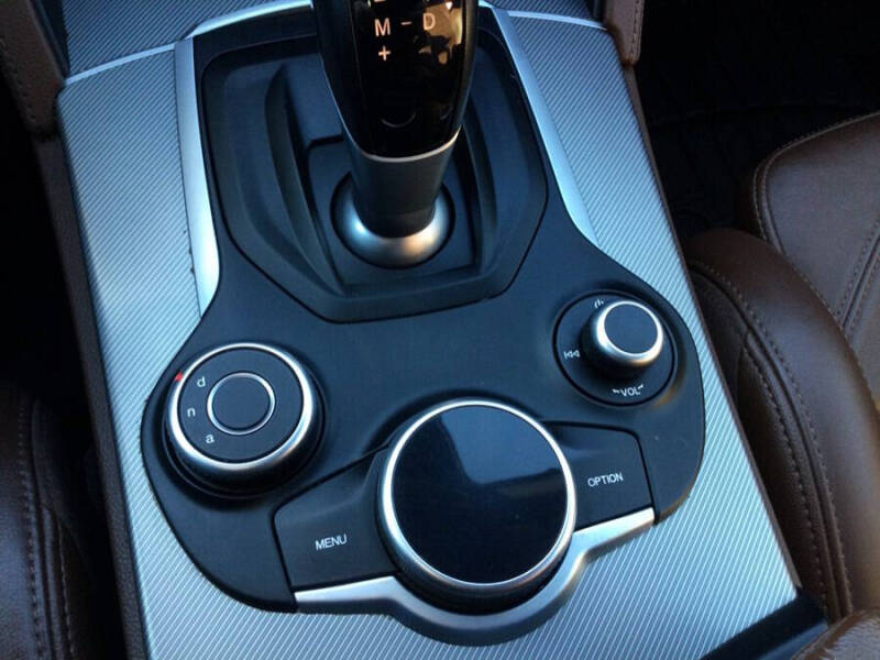 2019 Alfa Romeo Stelvio Ti