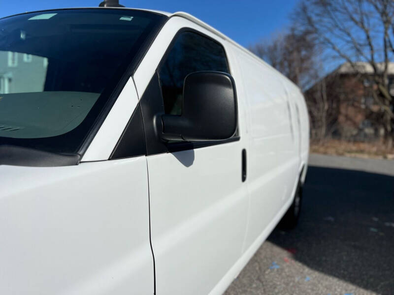 2020 Chevrolet Express 2500