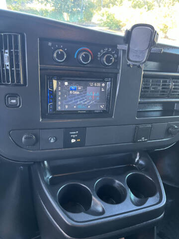 2017 Chevrolet Express 2500