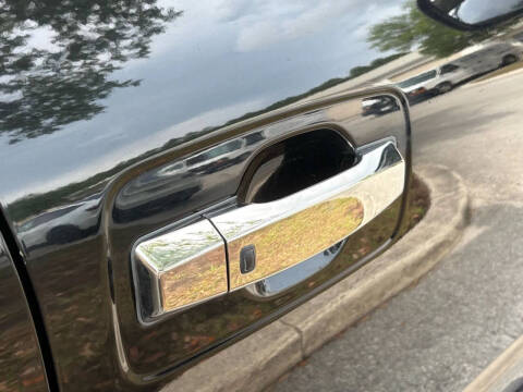 2017 Nissan Titan Platinum Reserve