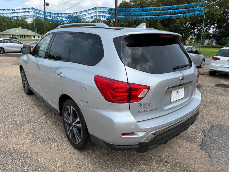 2020 Nissan Pathfinder Platinum