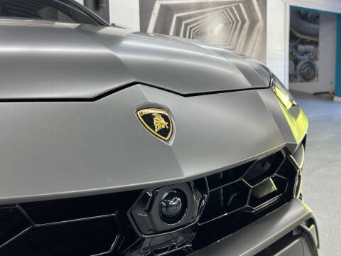 2022 Lamborghini Urus