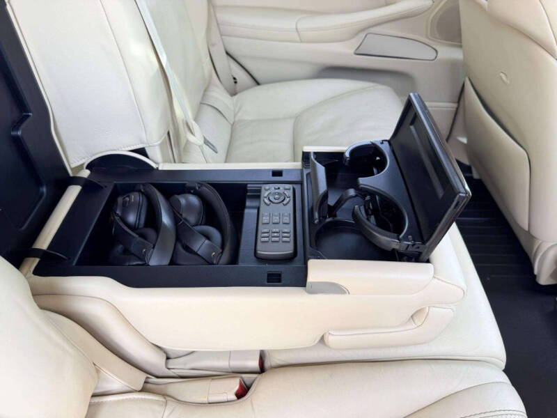 2013 Lexus LX 570