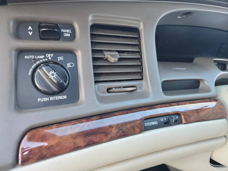 1997 Lincoln Town Car Executive