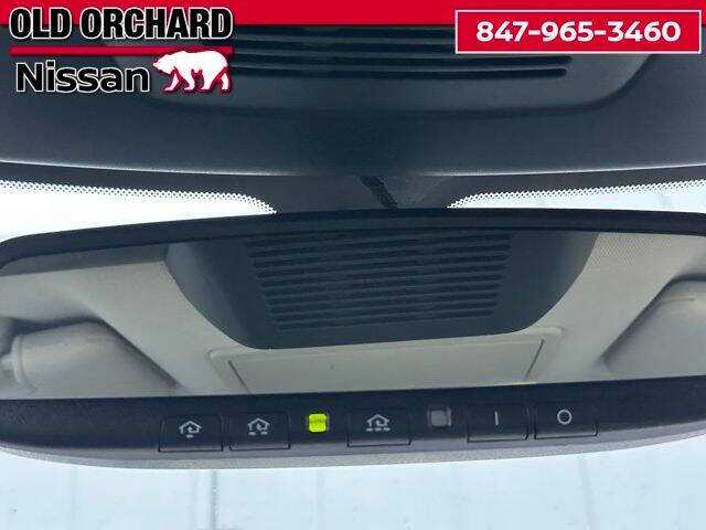 2022 Nissan Pathfinder SL