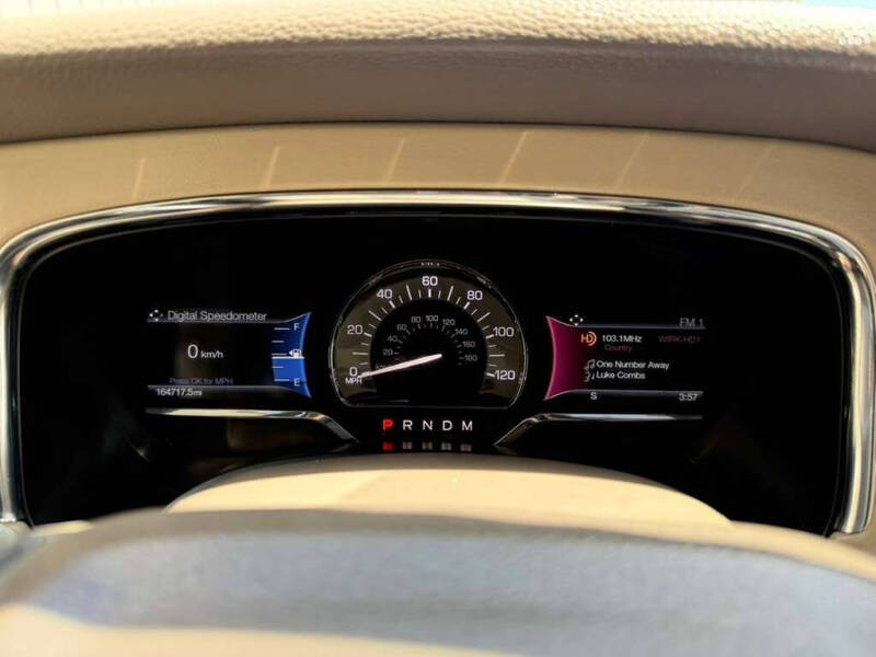 2017 Lincoln Navigator Select