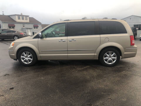 2008 Chrysler Town and Country for sale at Village Motors in Sullivan MO