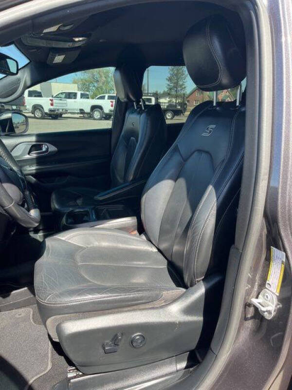 2020 Chrysler Pacifica Touring L