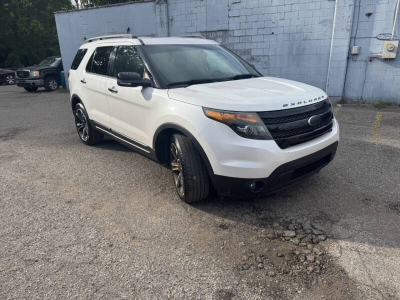 2014 Ford Explorer Sport's photo