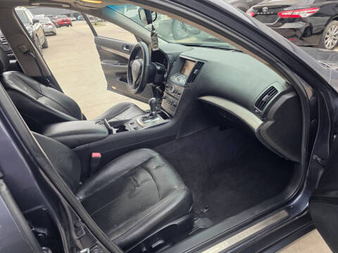 2011 Infiniti G25 Sedan Journey