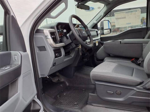 2025 Ford F-350 Super Duty XLT