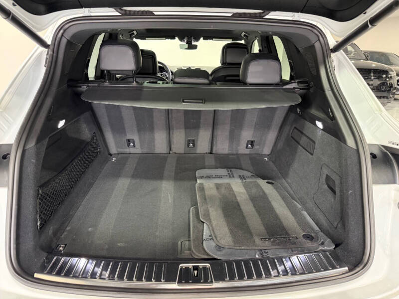 2022 Porsche Cayenne