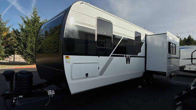 2026 Winnebago Thrive