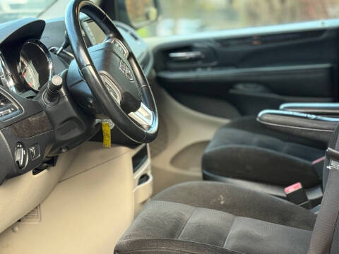 2016 Dodge Grand Caravan SE