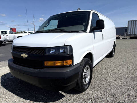 2022 Chevrolet Express 2500