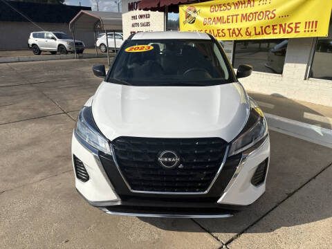 2023 Nissan Kicks S