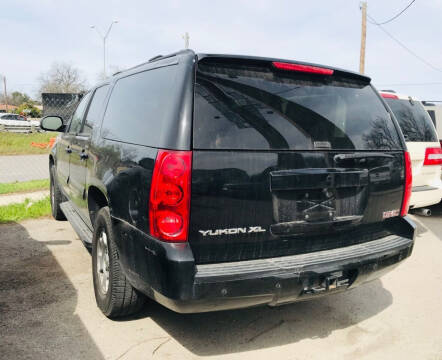 2007 GMC Yukon XL for sale at Auto Finance La Meta in San Antonio TX