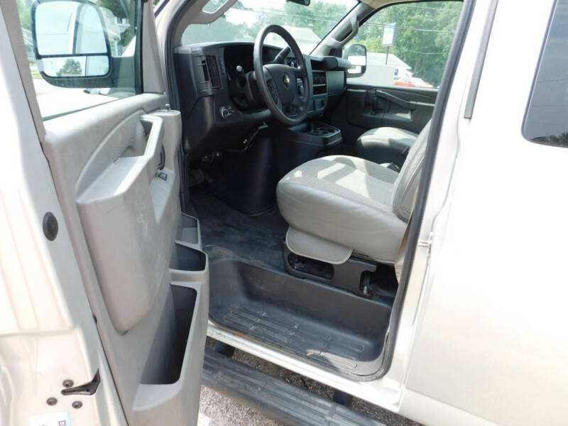 2021 Chevrolet Express LS 3500