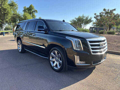 2017 Cadillac Escalade ESV Luxury