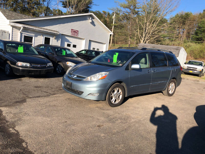 2006 Toyota Sienna for sale at CENTRAL AUTO SALES LLC in Norwich NY