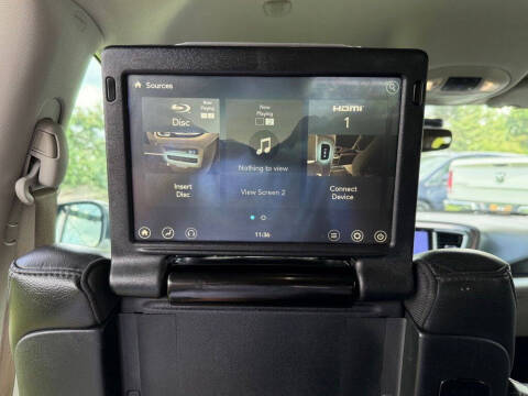 2017 Chrysler Pacifica Touring-L Plus