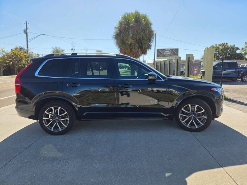 2019 Volvo XC90 T6 Momentum