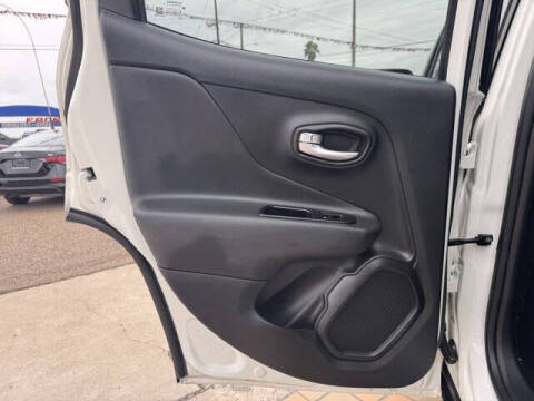 2023 Jeep Renegade Trailhawk