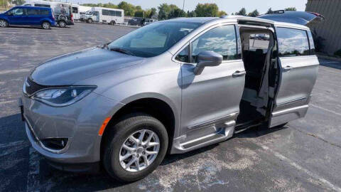 2020 Chrysler Pacifica Touring L
