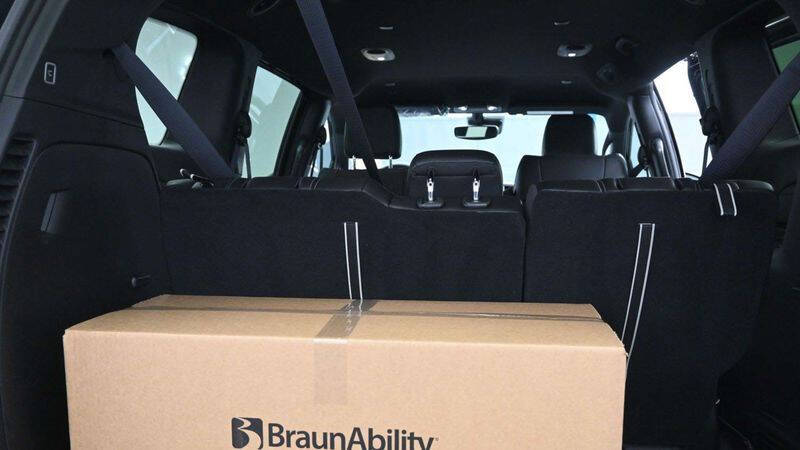 2026 Chrysler Pacifica Select