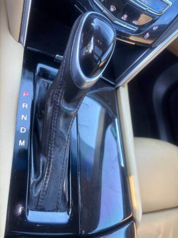 2013 Cadillac XTS Luxury Collection