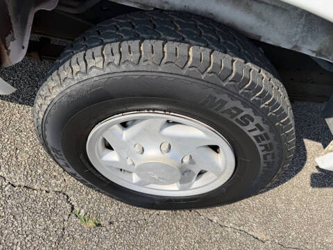 2003 Ford E-Series E-350 SD XLT