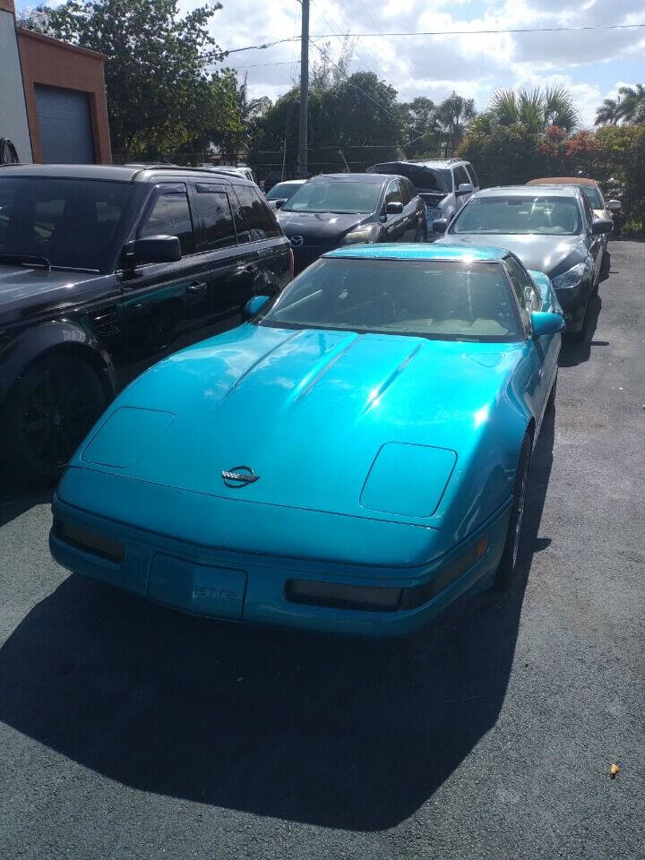 1992 Chevrolet Corvette Coupe - $3,950
