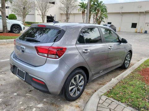 2023 Kia Rio 5-Door S