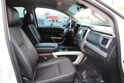 2017 Nissan Titan PRO-4X