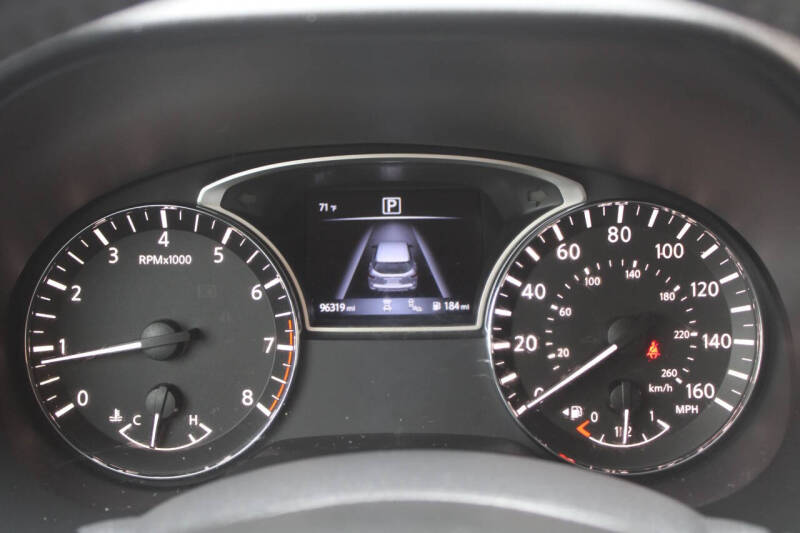 2020 Nissan Pathfinder SL