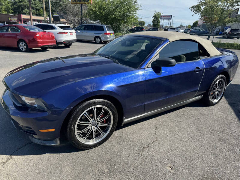 2012 Ford Mustang V6