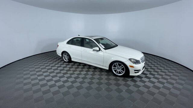 2012 Mercedes-Benz C-Class C 300 Luxury 4MATIC