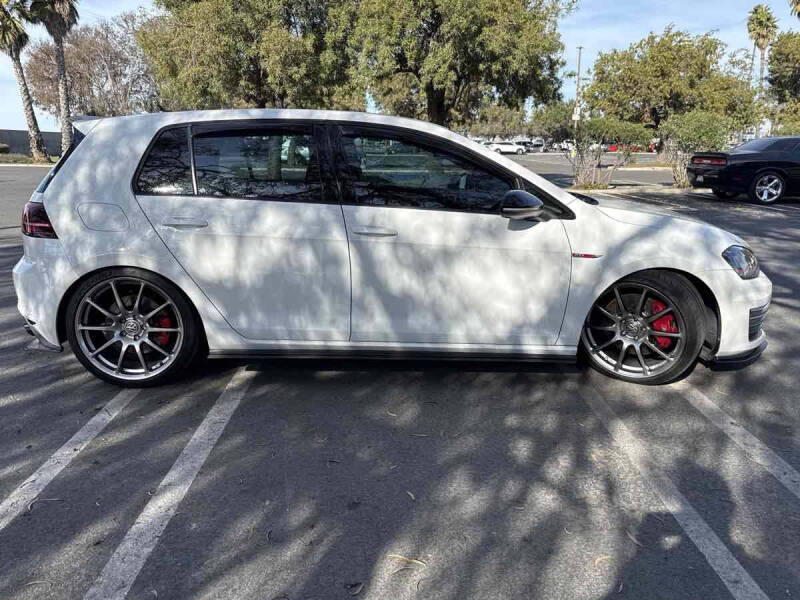 2017 Volkswagen Golf GTI S