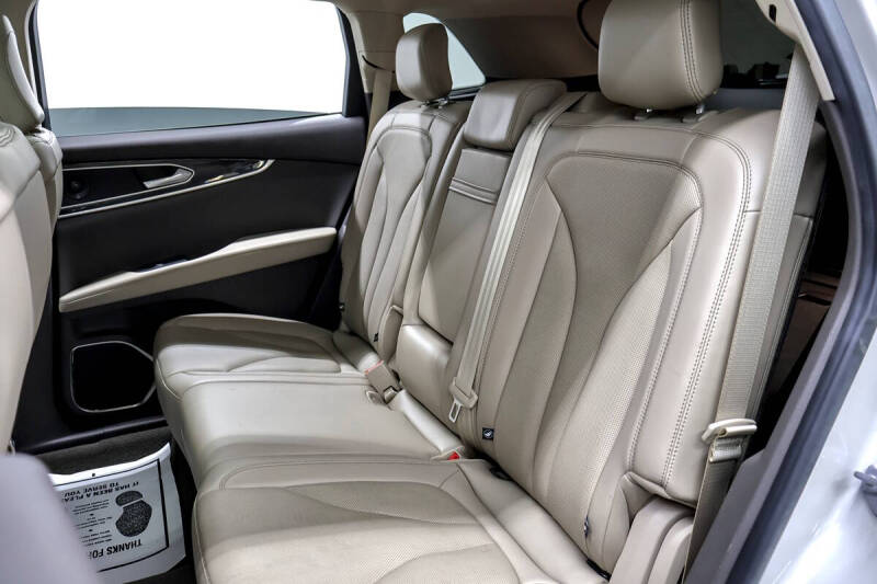 2021 Lincoln Nautilus Reserve