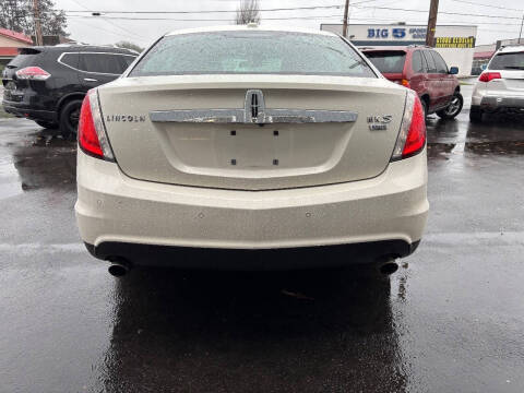2009 Lincoln MKS