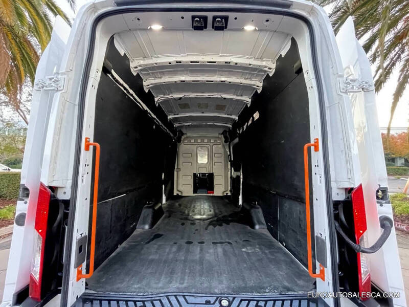 2022 Ford Transit 250