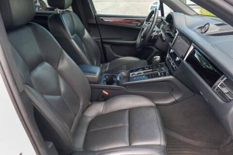 2022 Porsche Macan S