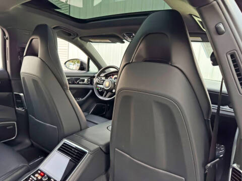 2021 Porsche Panamera 4S E-Hybrid