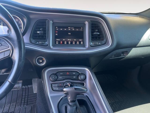 2019 Dodge Challenger SXT