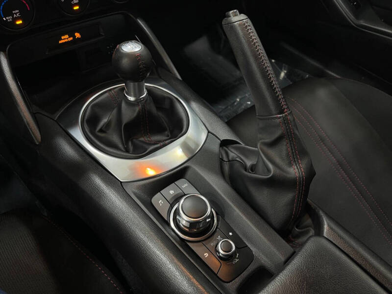2016 Mazda MX-5 Miata Club