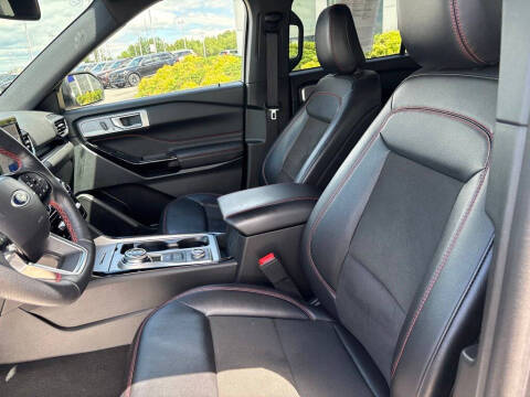 2024 Ford Explorer ST-Line