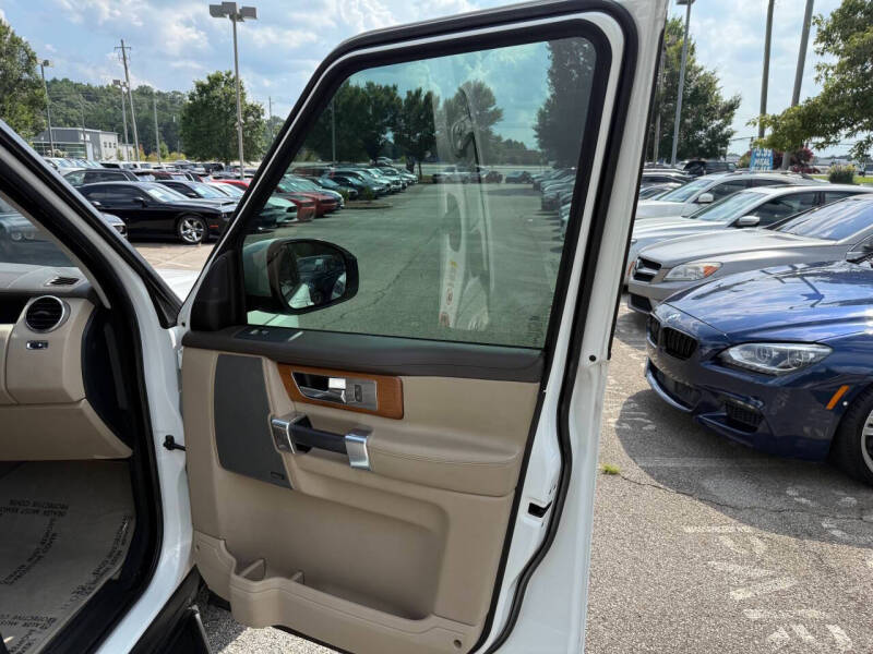 2016 Land Rover LR4 HSE LUX